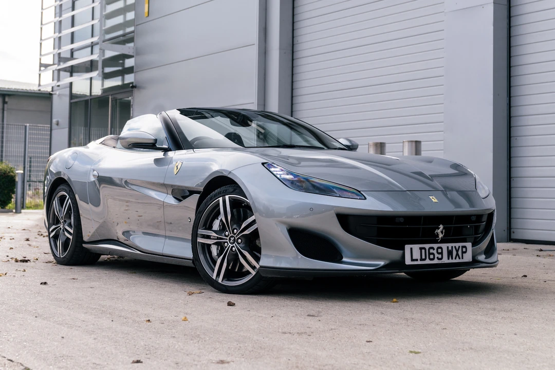 2019 Ferrari Portofino - Image 2 of 2