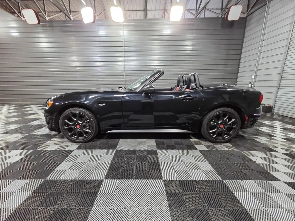 2019 Fiat 124 Spider - Image 8 of 12