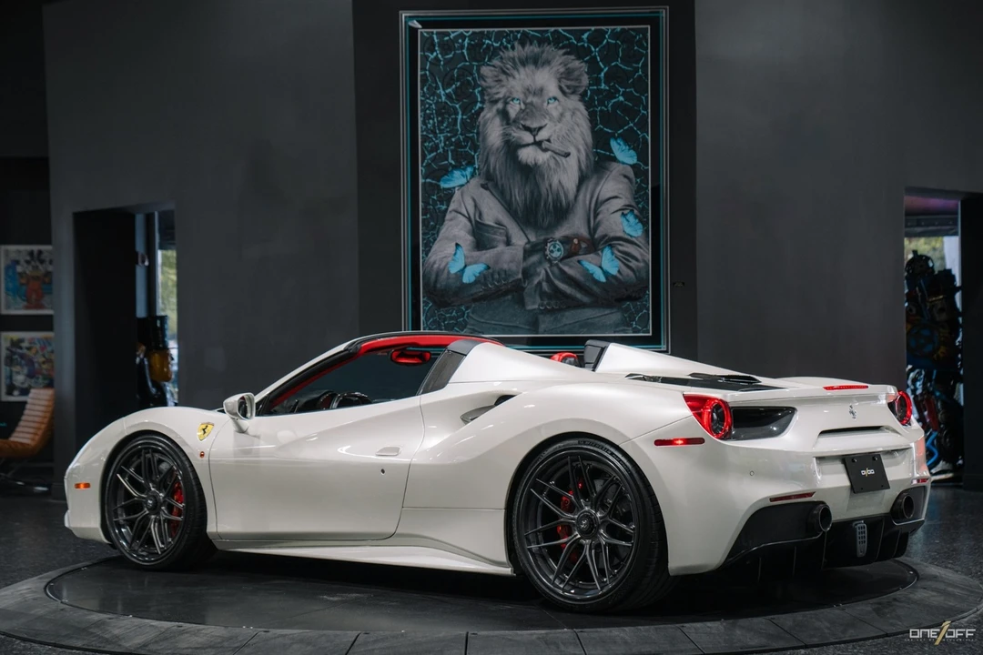 2019 Ferrari - Image 4 of 12
