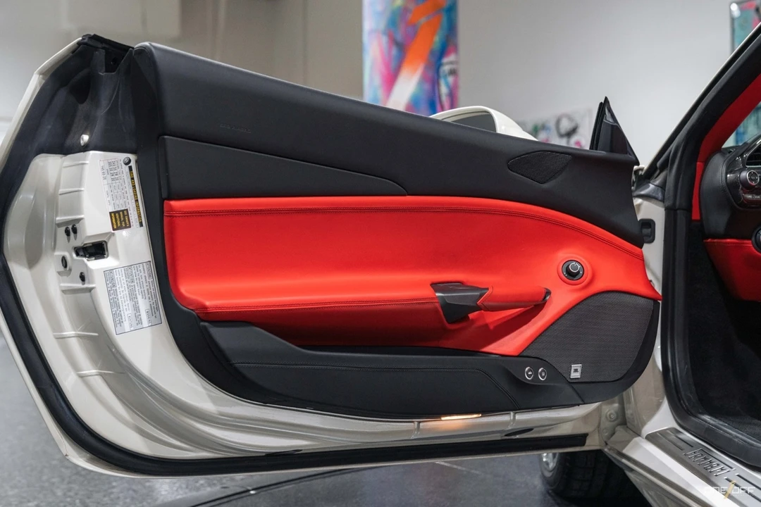 2019 Ferrari 488 - Image 11 of 21