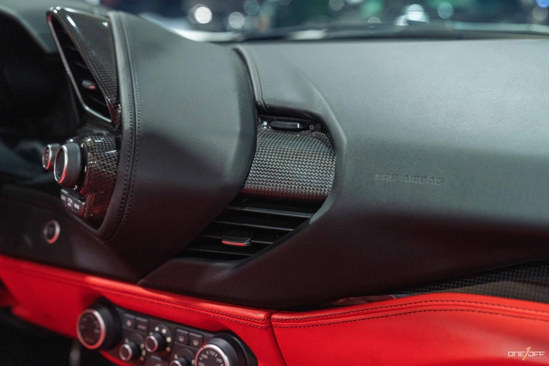 2019 Ferrari - Image 10 of 12