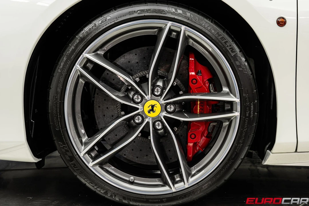 2019 Ferrari 488 GTB - Image 26 of 31