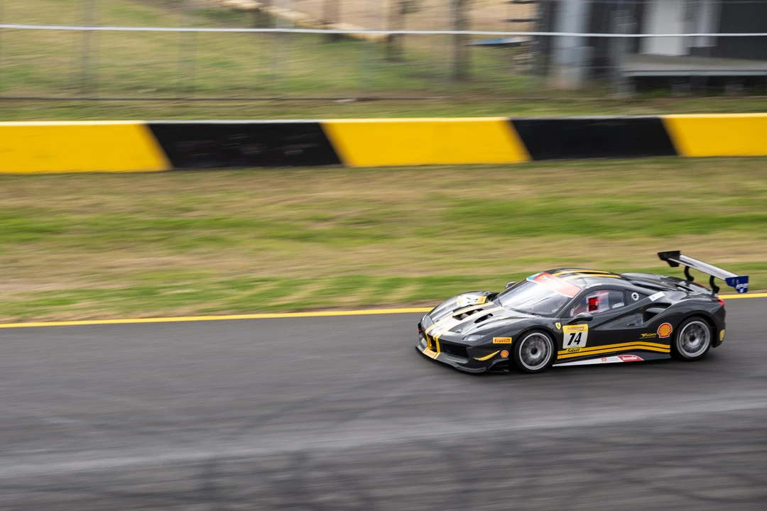 2018 Ferrari 488 - Image 19 of 31