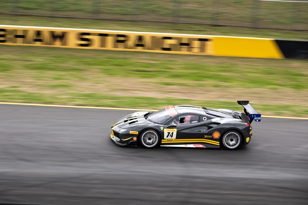 2018 Ferrari 488 - Image 20 of 31