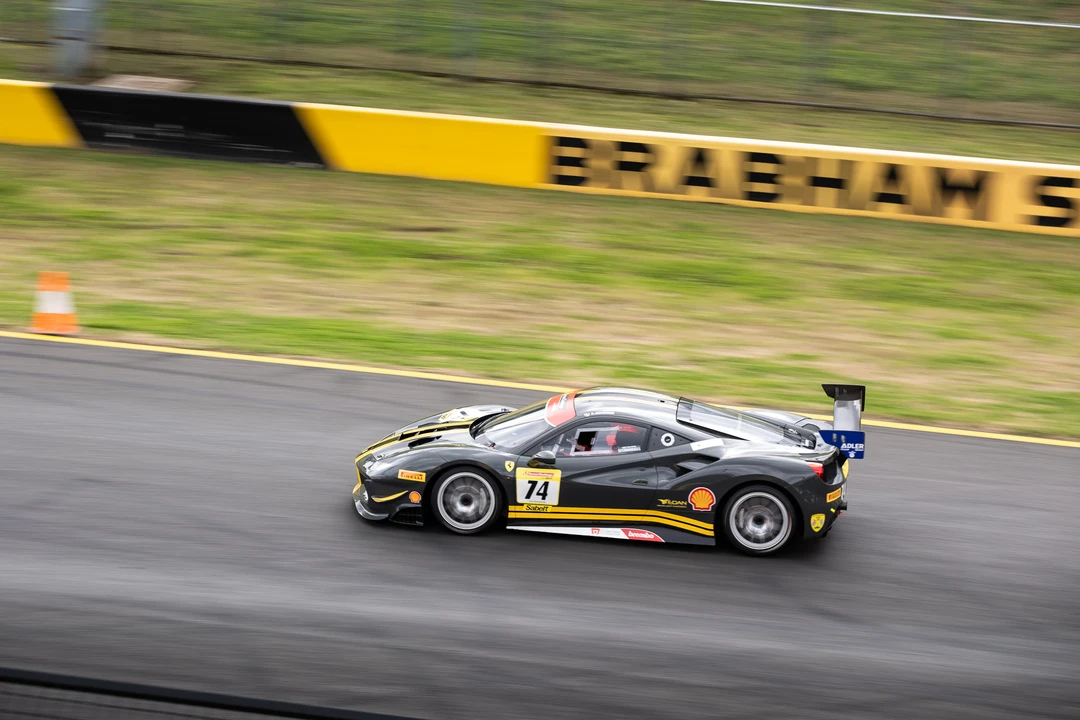 2018 Ferrari 488 - Image 21 of 31