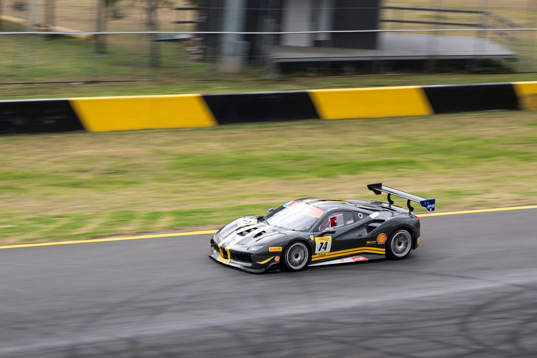 2018 Ferrari 488 - Image 22 of 31