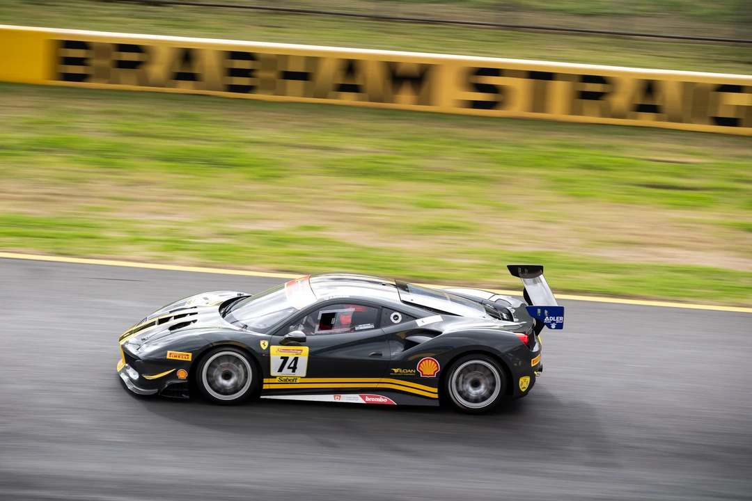 2018 Ferrari 488 - Image 23 of 31