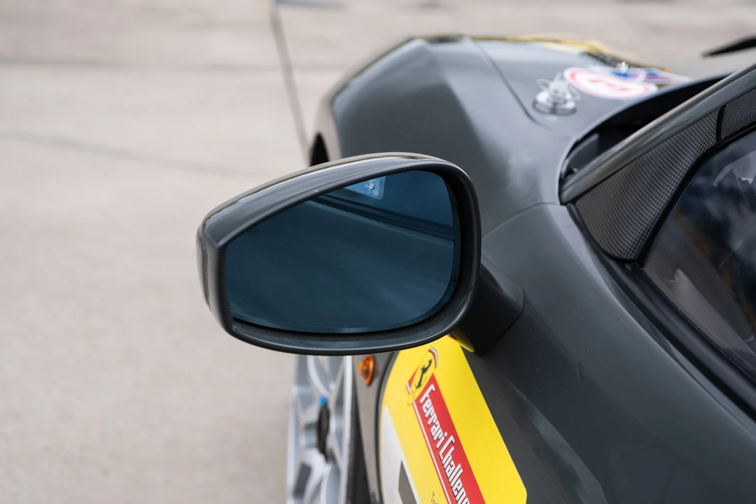 2018 Ferrari 488 - Image 26 of 31