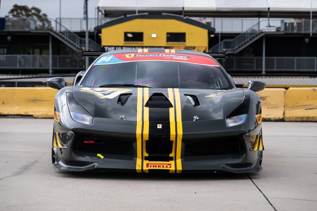 2018 Ferrari 488 - Image 10 of 31