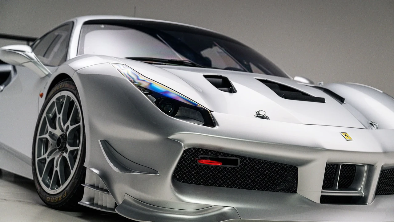 2019 Ferrari 488 - Image 25 of 31