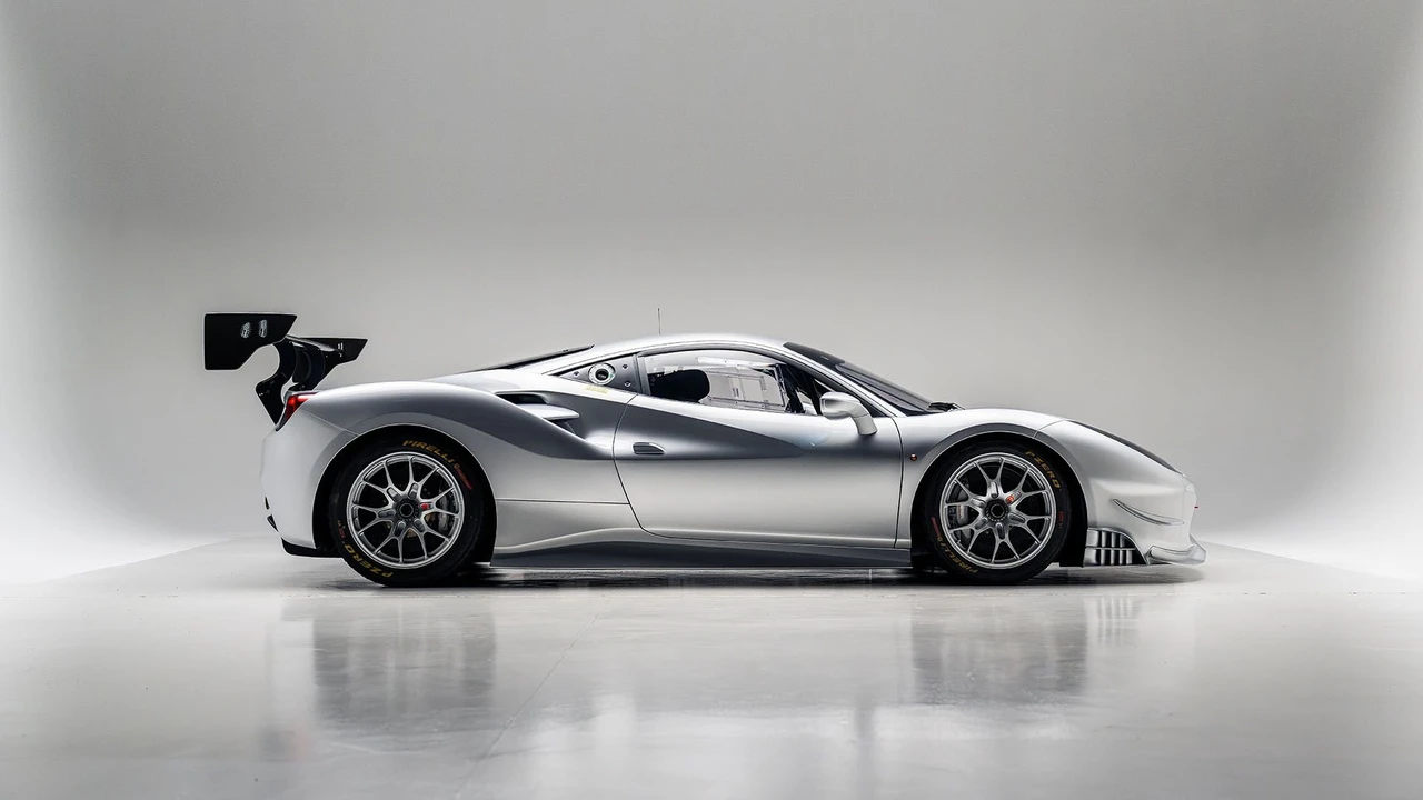 2019 Ferrari 488 - Image 14 of 31