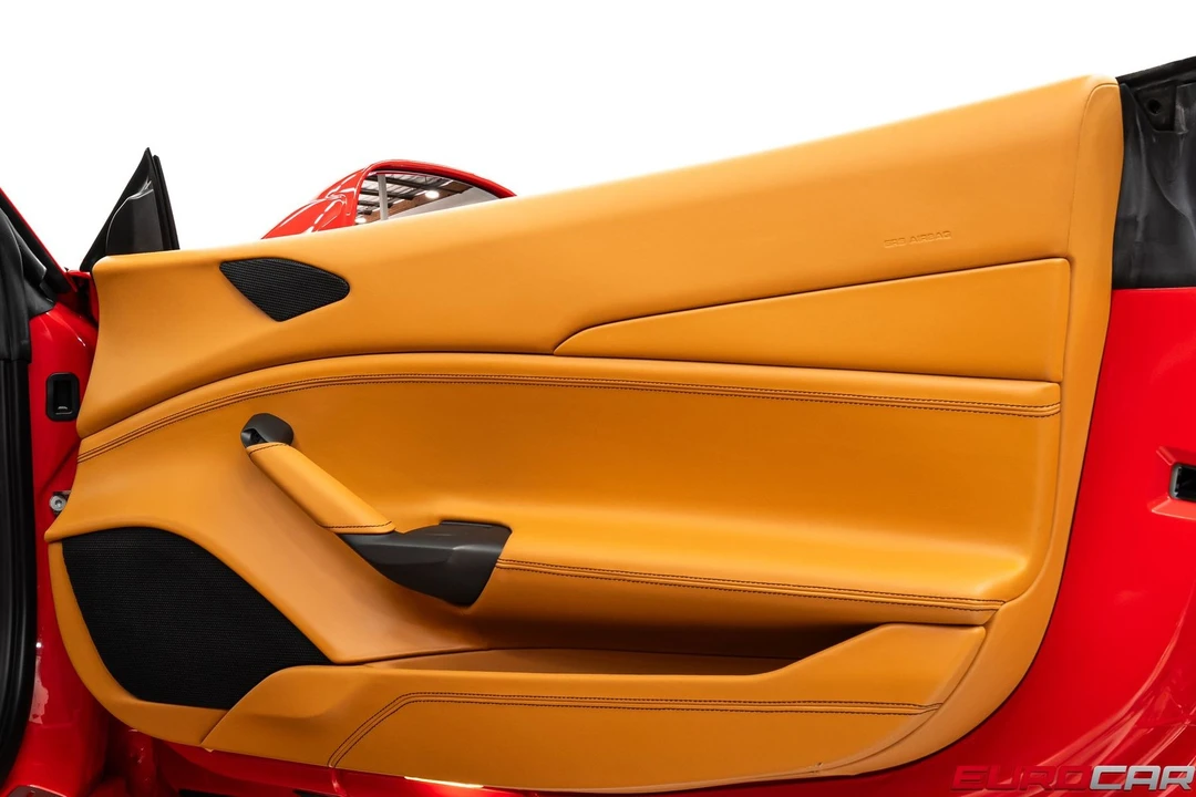 2019 Ferrari 488 GTB - Image 27 of 31