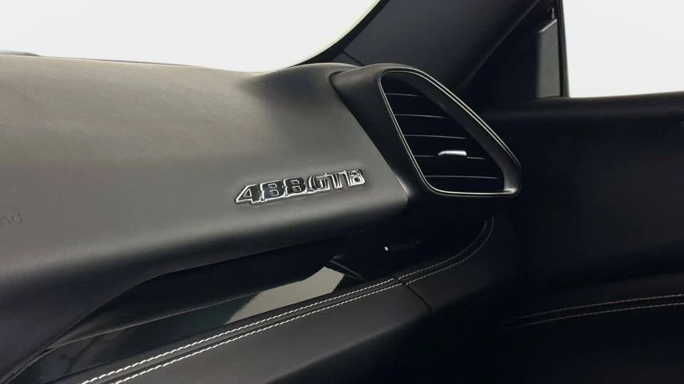 2019 Ferrari 488 GTB - Image 16 of 20