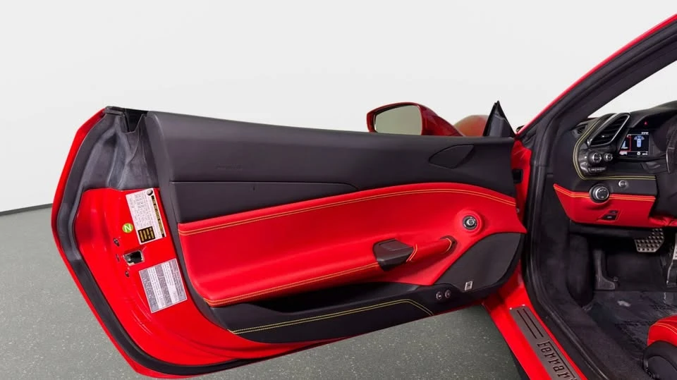 2019 Ferrari 488 GTB - Image 16 of 20