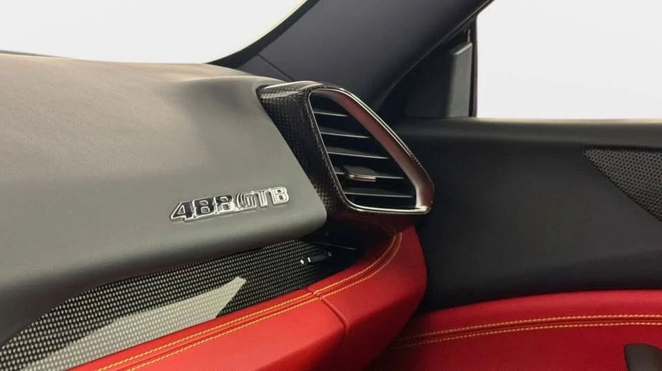 2019 Ferrari 488 GTB - Image 19 of 20