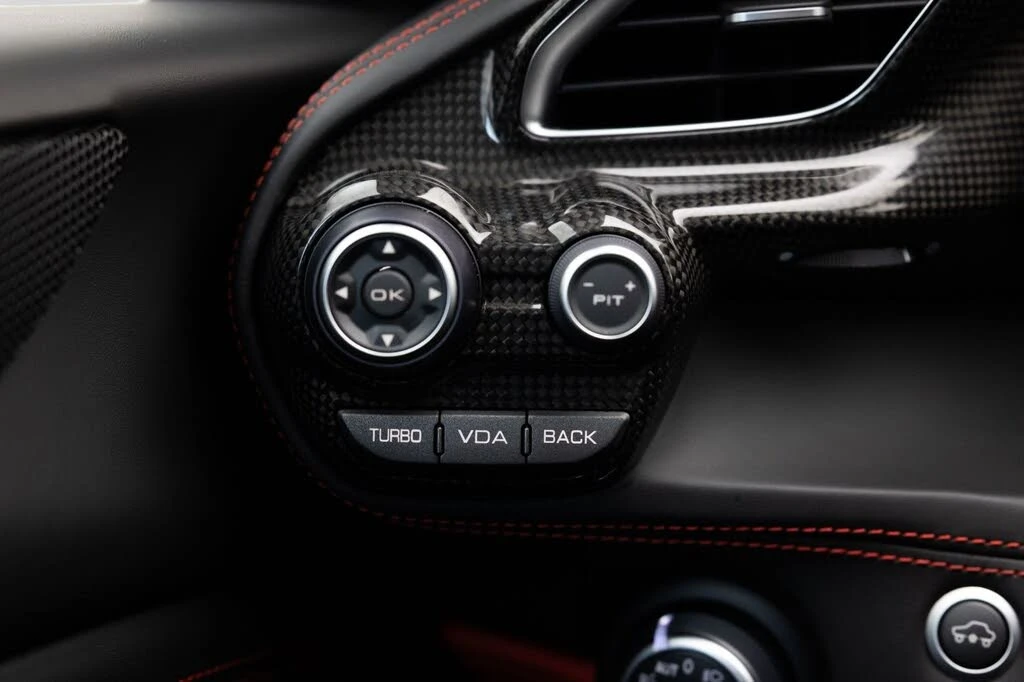 2019 Ferrari 488 GTB - Image 28 of 31