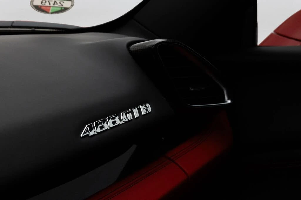 2019 Ferrari 488 GTB - Image 29 of 31