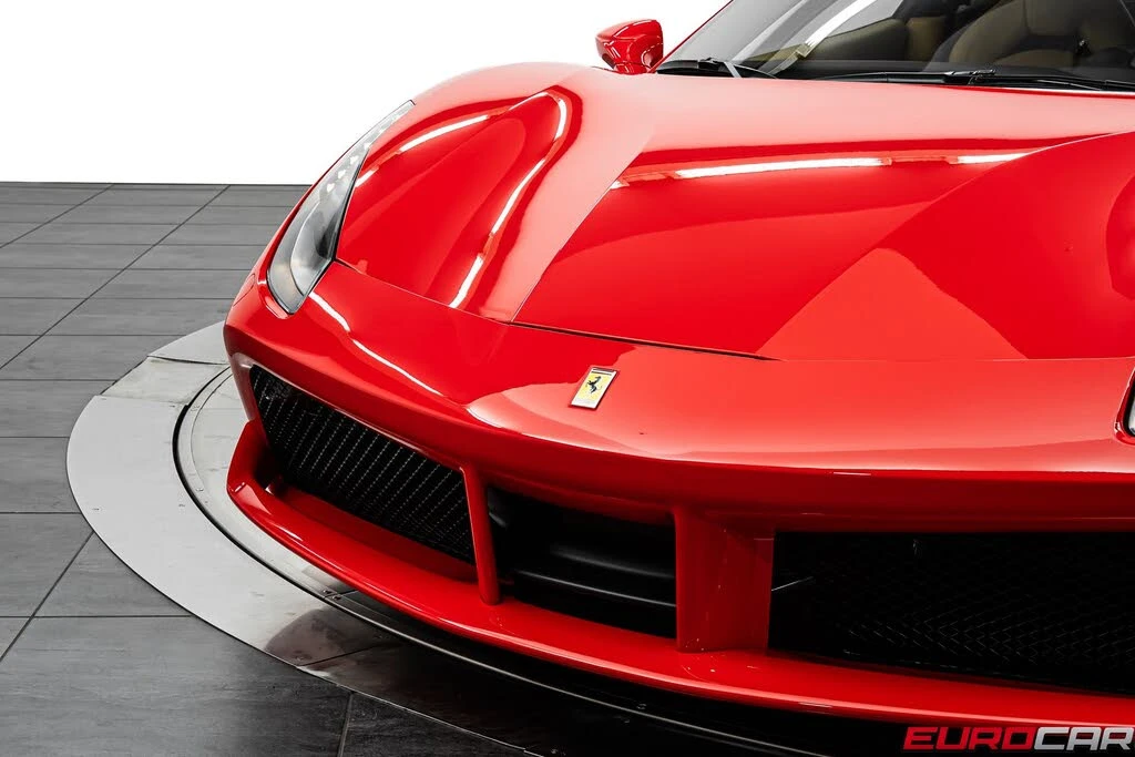 2019 Ferrari 488 GTB - Image 12 of 31