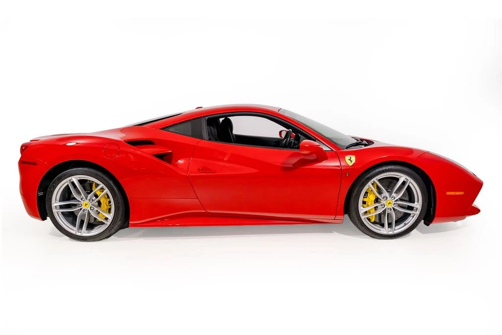 2019 Ferrari 488 GTB - Image 10 of 31