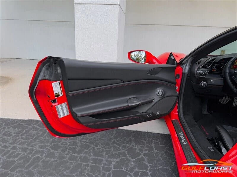 2019 Ferrari 488 GTB - Image 24 of 31