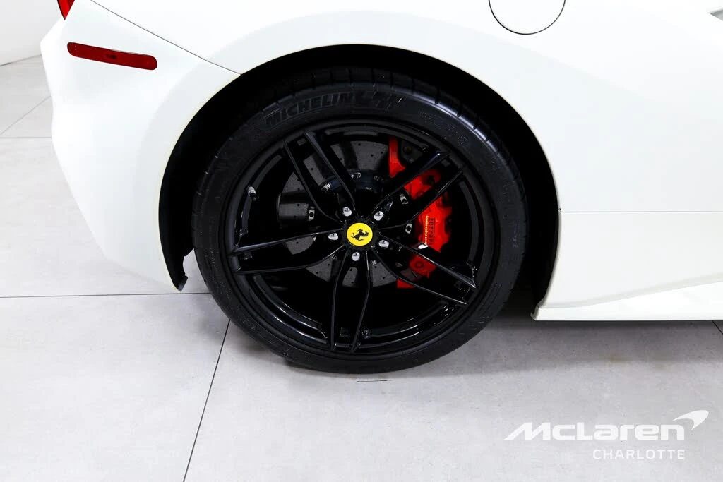 2019 Ferrari 488 GTB - Image 26 of 31
