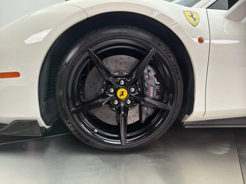 2019 Ferrari 488 GTB - Image 25 of 31