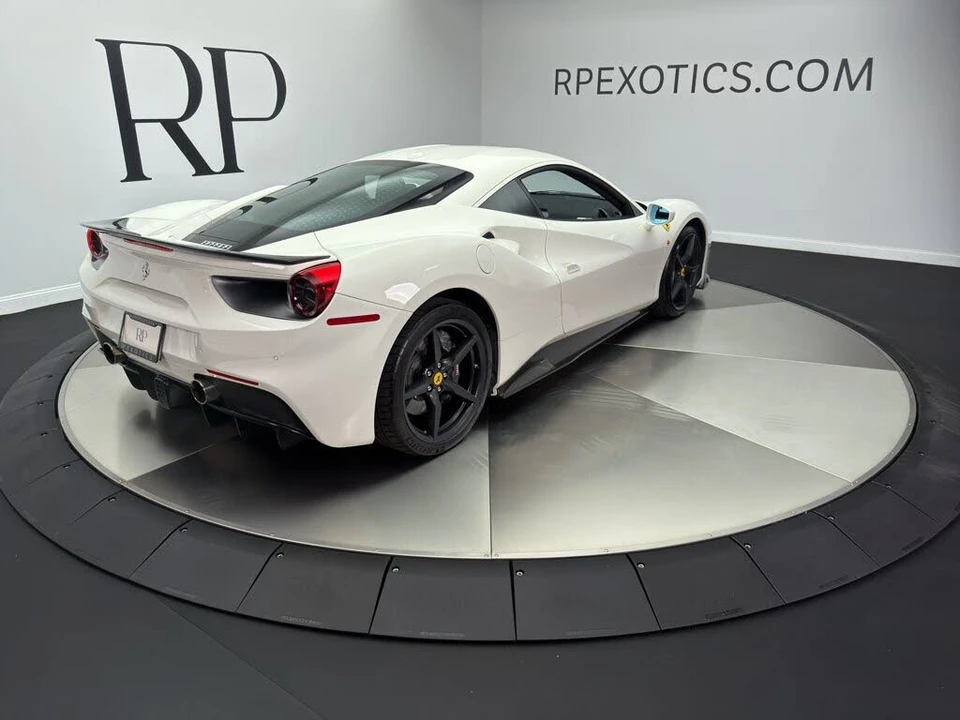2019 Ferrari 488 GTB - Image 10 of 31