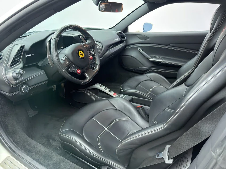 2019 Ferrari 488 GTB - Image 27 of 31
