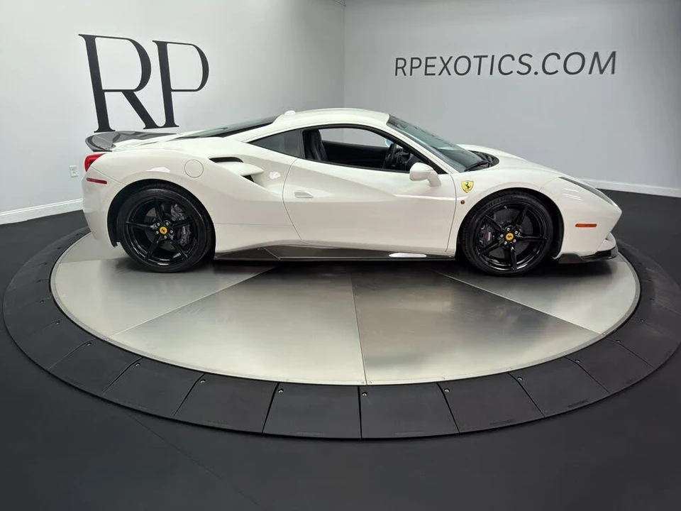 2019 Ferrari 488 GTB - Image 13 of 31