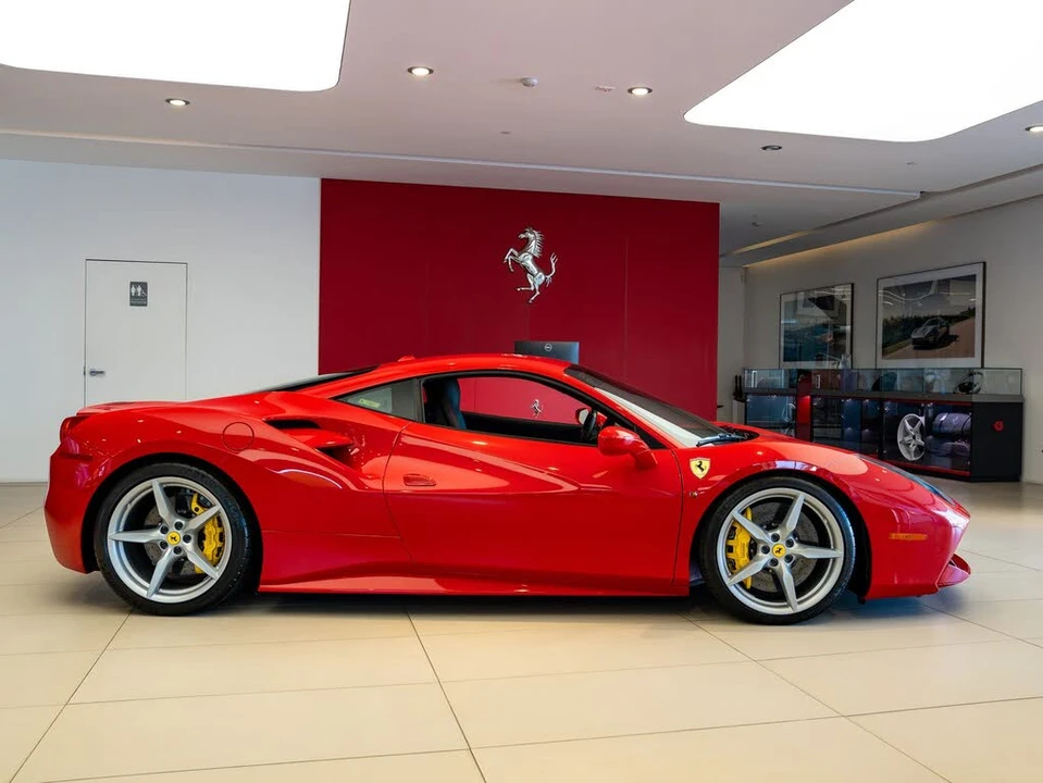 2019 Ferrari 488 GTB - Image 7 of 26