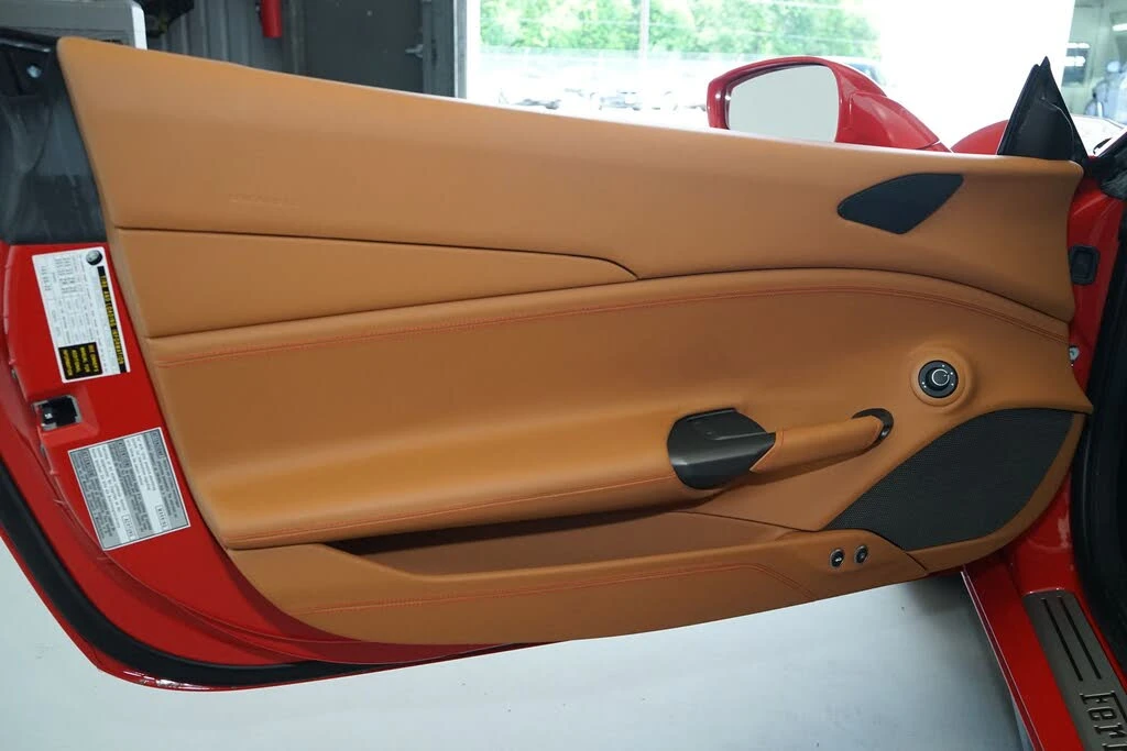 2019 Ferrari 488 GTB - Image 17 of 27