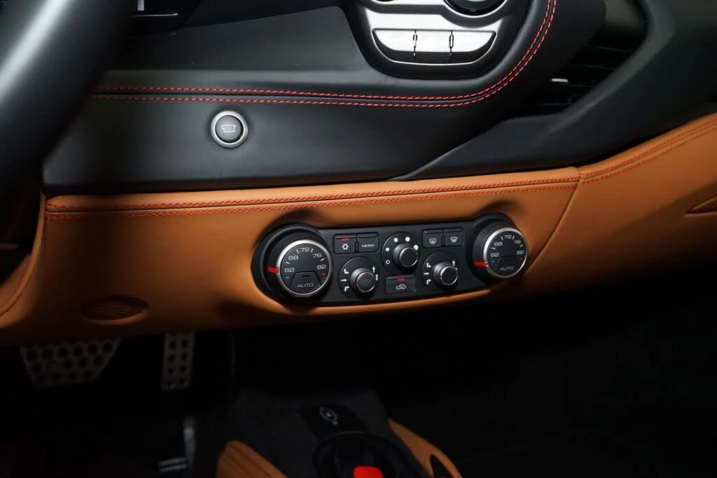 2019 Ferrari 488 GTB - Image 15 of 27