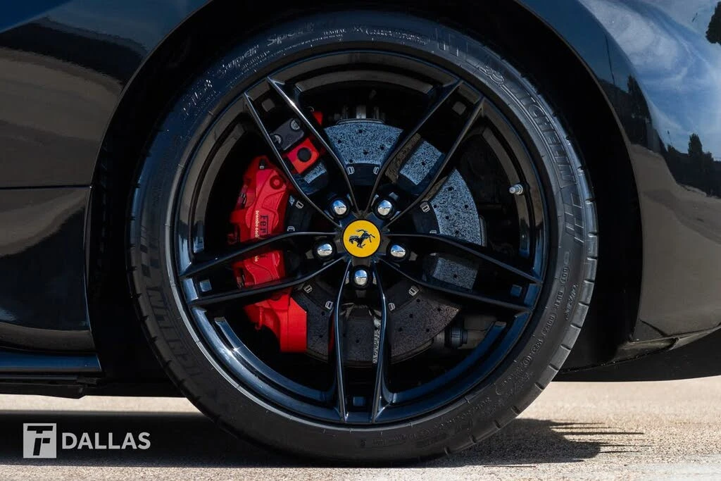 2019 Ferrari 488 GTB - Image 9 of 31