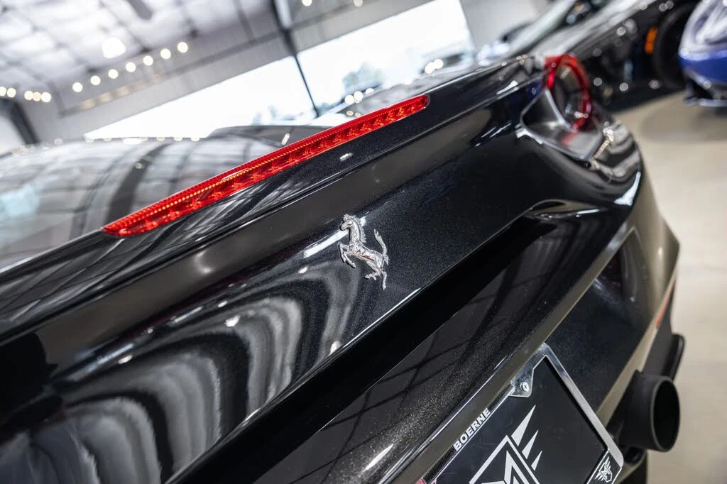 2019 Ferrari 488 GTB - Image 17 of 31