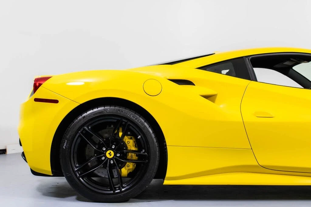 2019 Ferrari 488 GTB - Image 18 of 31