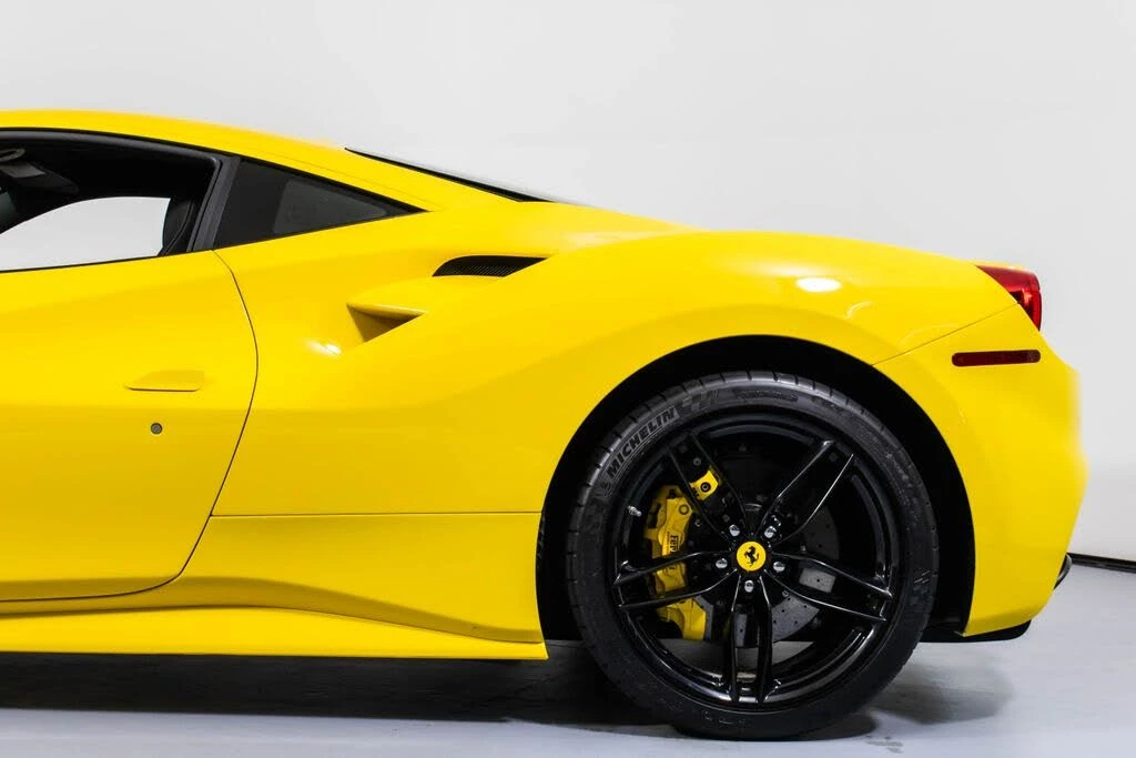 2019 Ferrari 488 GTB - Image 26 of 31