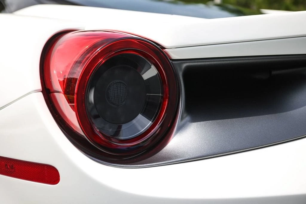 2019 Ferrari 488 GTB - Image 17 of 31