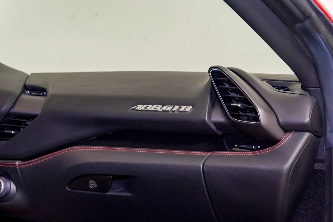2019 Ferrari 488 GTB - Image 29 of 31