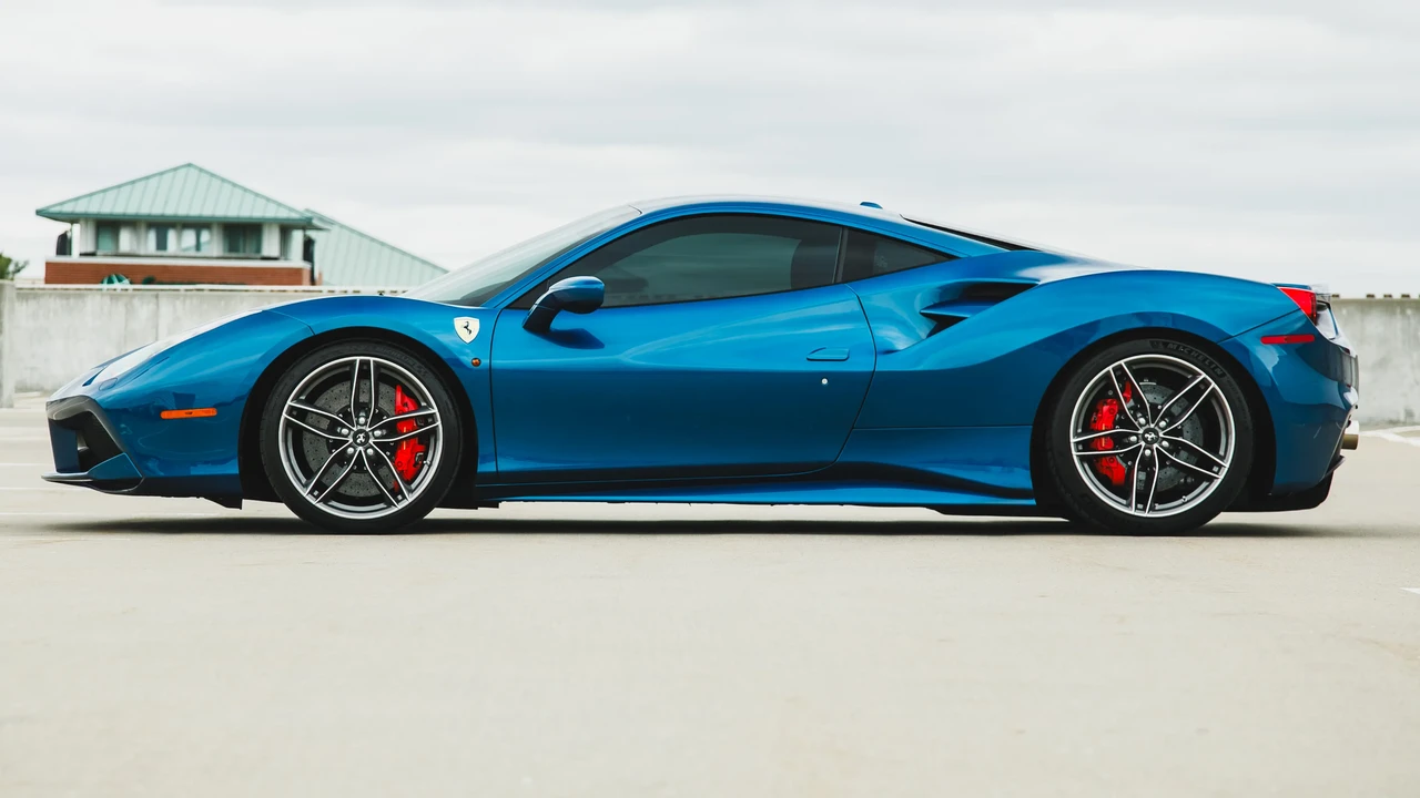 2019 Ferrari 488 GTB - Image 8 of 31