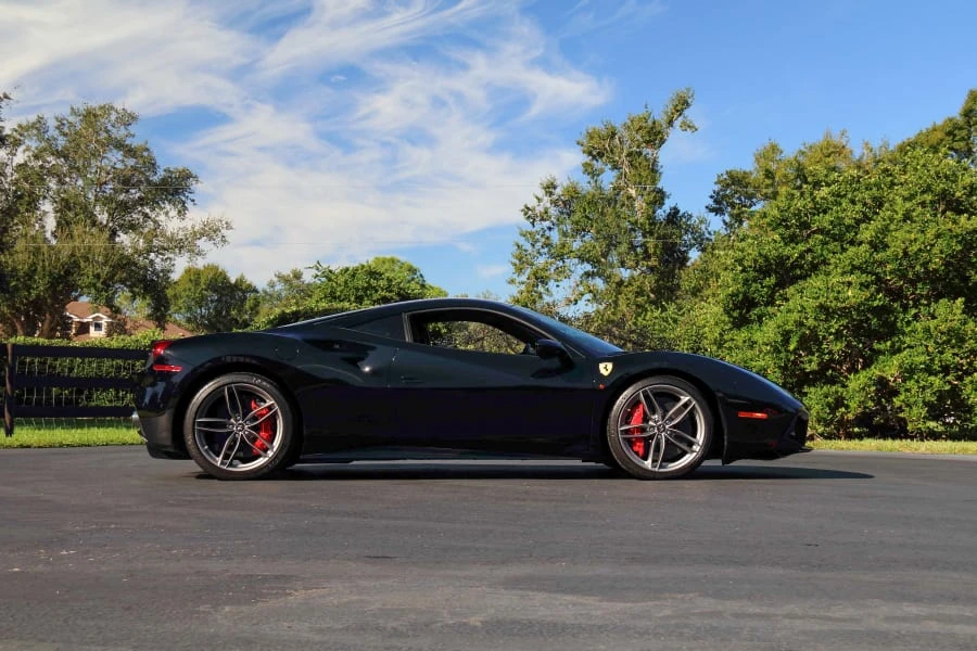 2019 Ferrari 488 GTB - Image 2 of 31