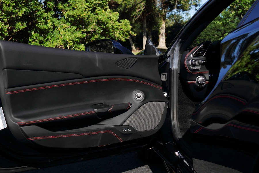 2019 Ferrari 488 GTB - Image 25 of 31
