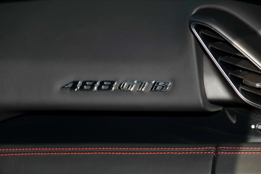 2019 Ferrari 488 GTB - Image 24 of 31