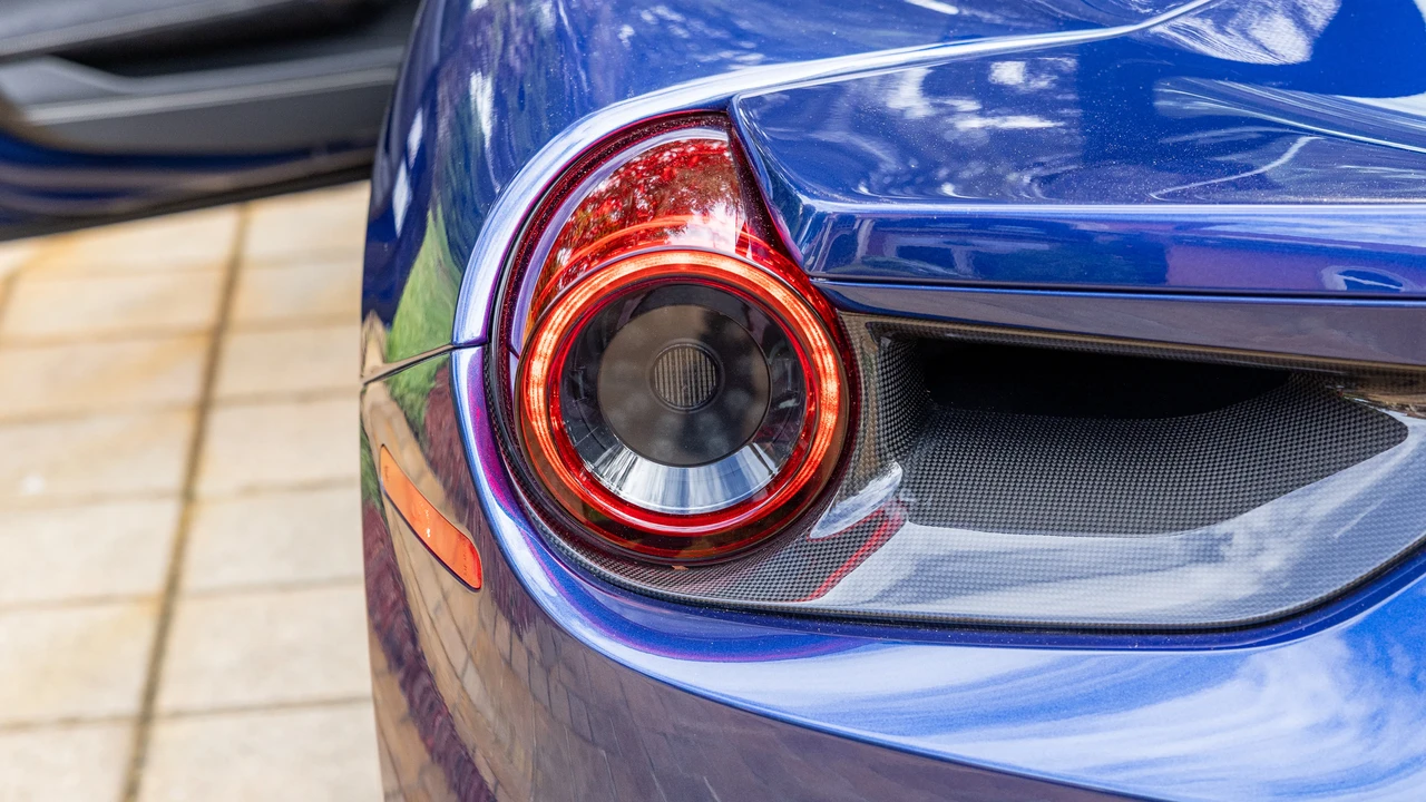 2019 Ferrari 488 GTB - Image 12 of 31