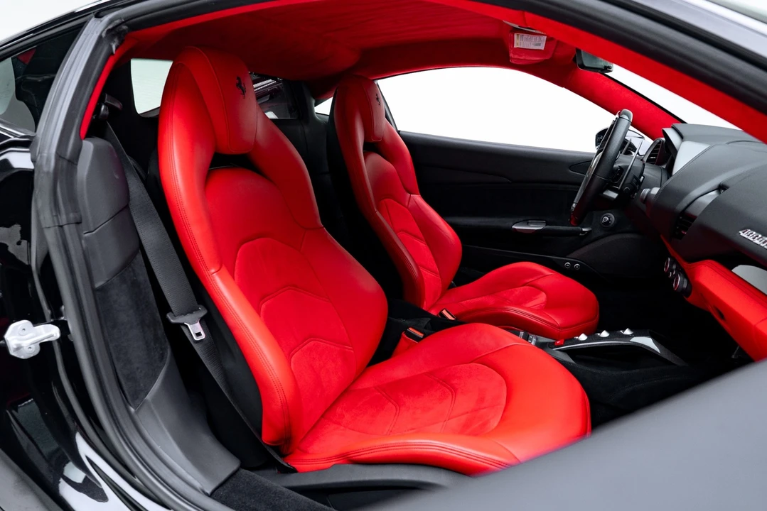 2019 Ferrari 488 GTB - Image 18 of 31