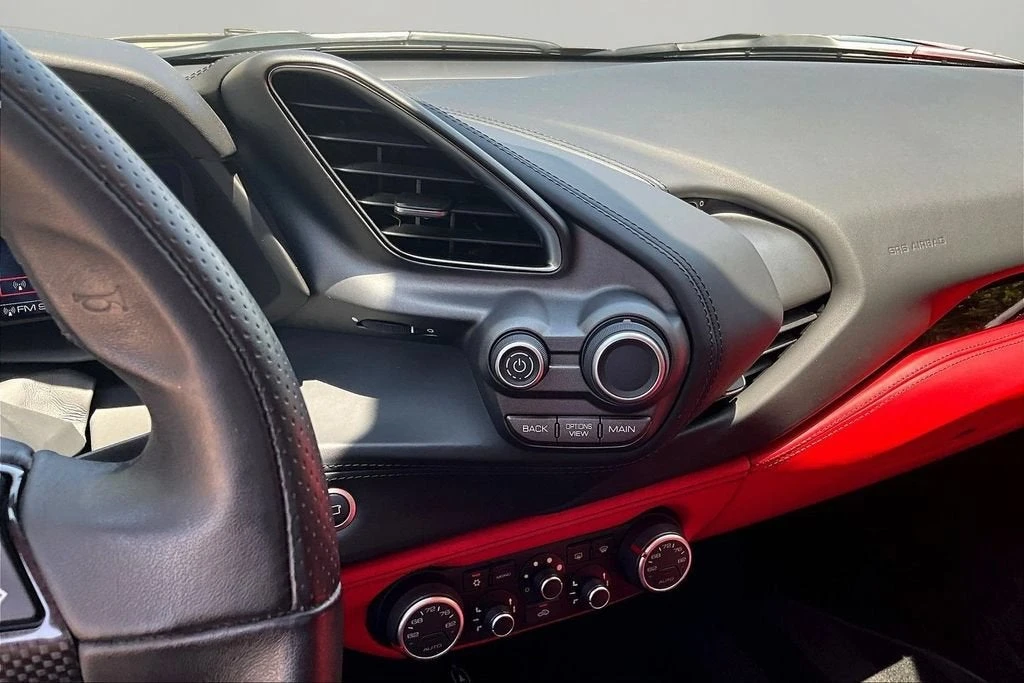 2019 Ferrari 488 GTB - Image 10 of 30
