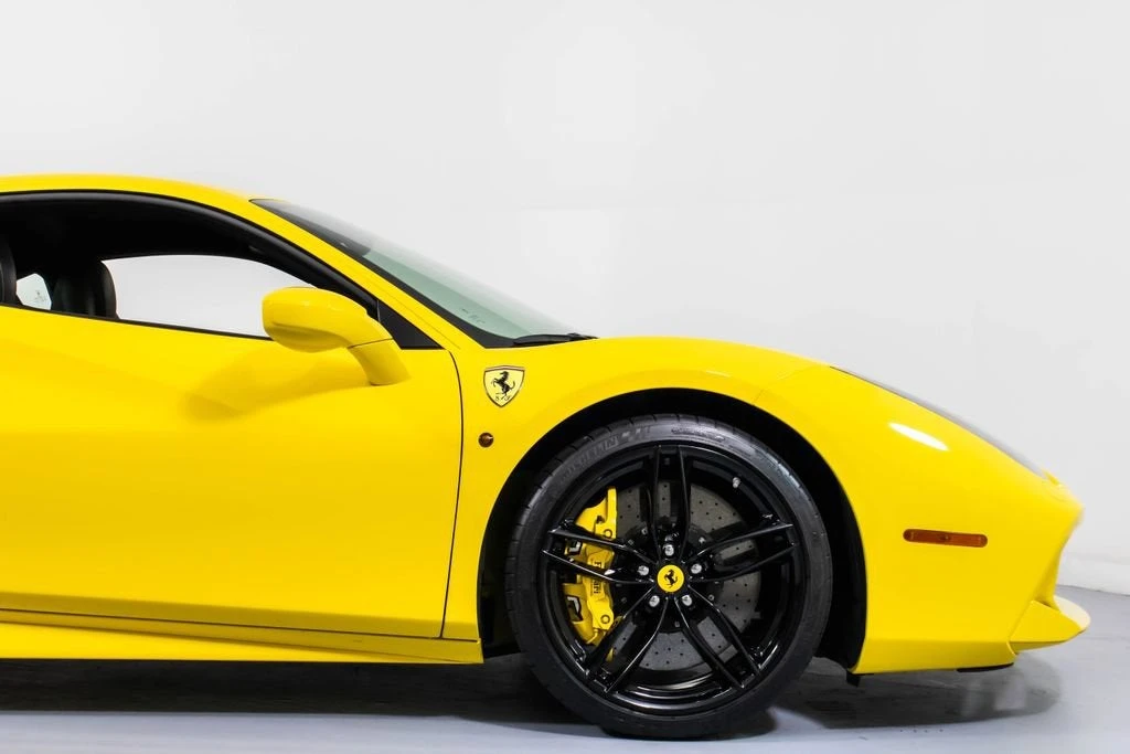 2019 Ferrari 488 GTB - Image 17 of 31