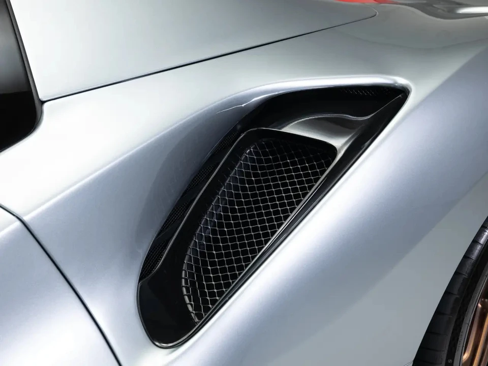 2019 Ferrari 488 Pista Spider - Image 24 of 31