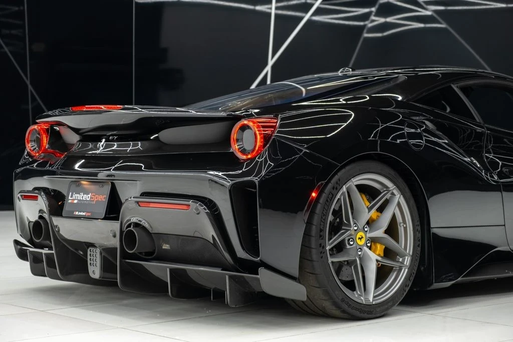 2019 Ferrari 488 Pista - Image 19 of 21