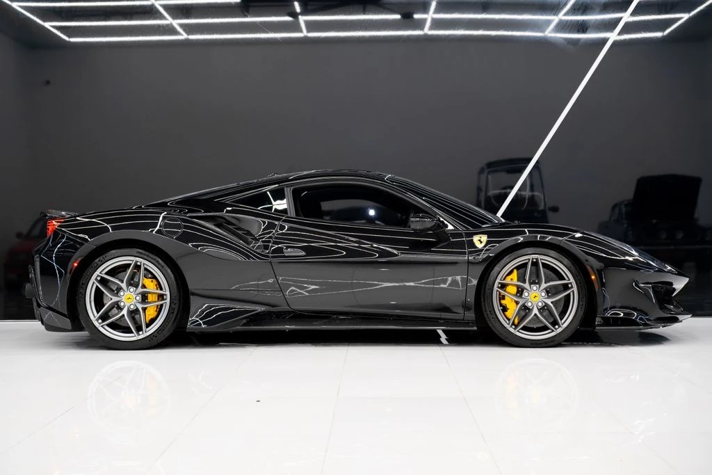 2019 Ferrari 488 Pista - Image 12 of 21