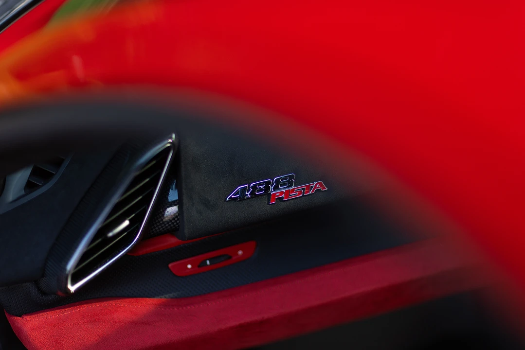 2019 Ferrari 488 Pista - Image 30 of 31